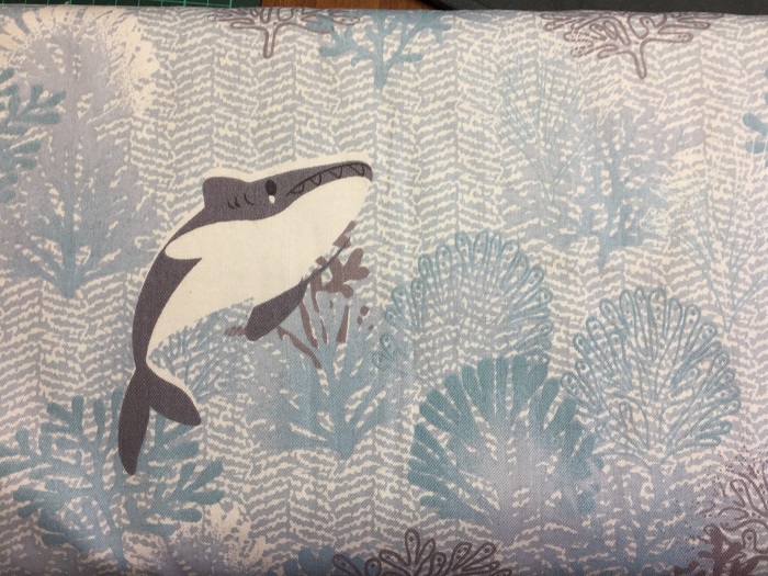 Katoen Poplin Print Lichtblauw met Haaien 1